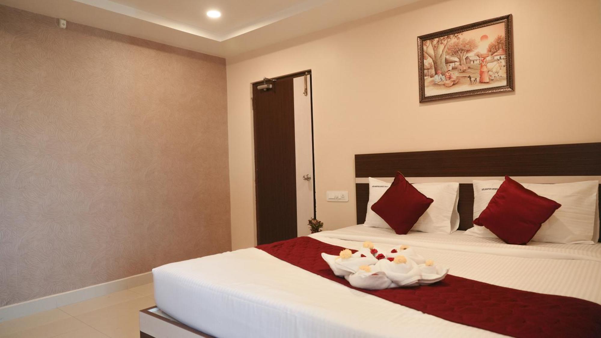 טירופאטי Hotel Mountview Comforts מראה חיצוני תמונה
