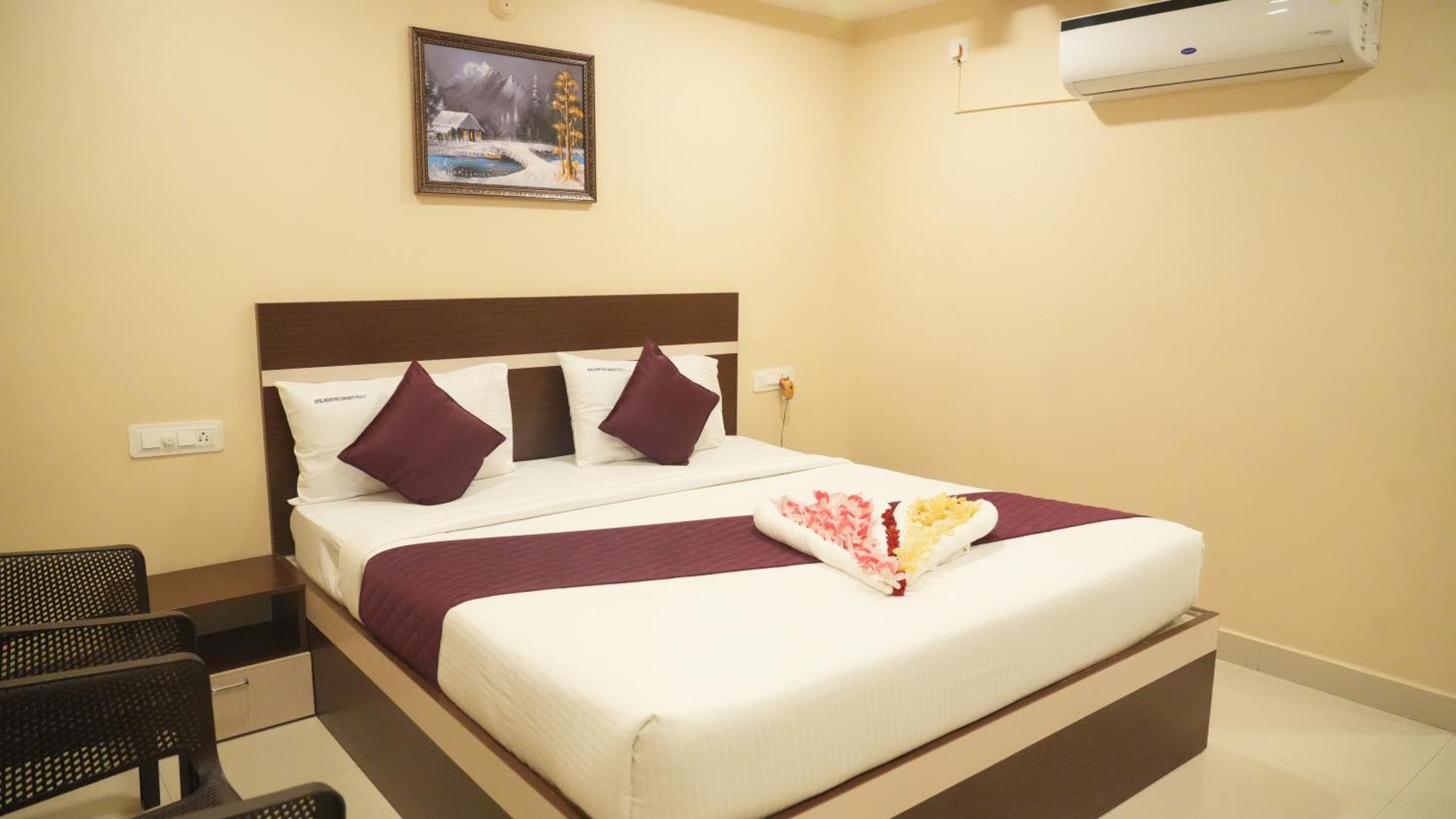 טירופאטי Hotel Mountview Comforts מראה חיצוני תמונה
